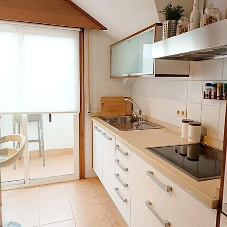 Acogedor Atico En Apartment Nigran